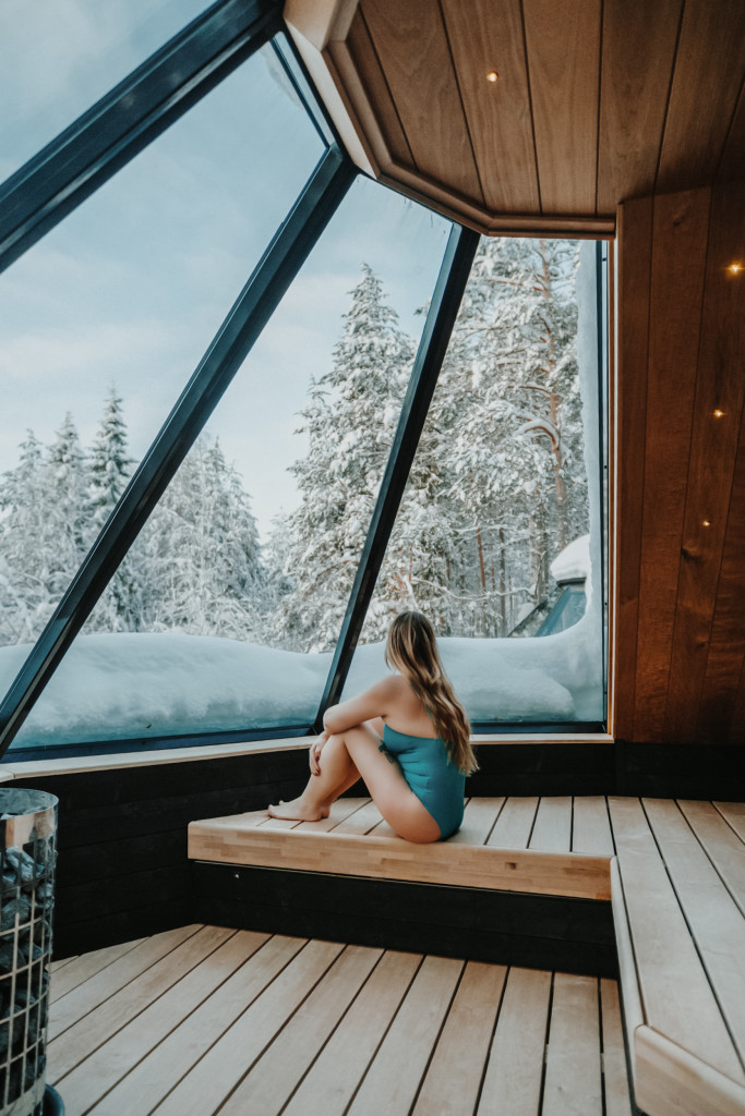 igloos sauna Northern Lights village Pyhä