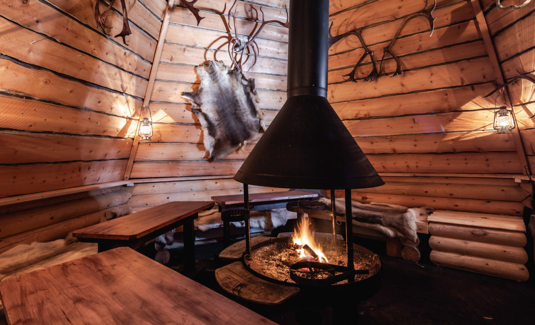 Kota-dinner on the shore of Lake Pyhäjärvi