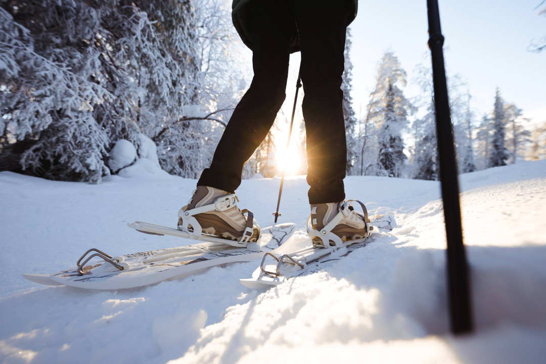 PyhaLuosto_snowshoes