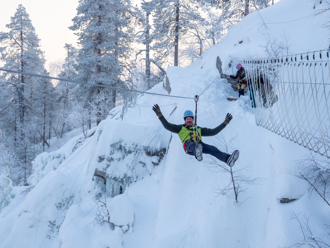pyhakuru seikkailupuisto talviseikkailu
