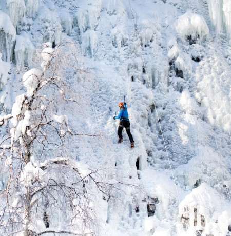 Premium Ice Climbing in Pyhä