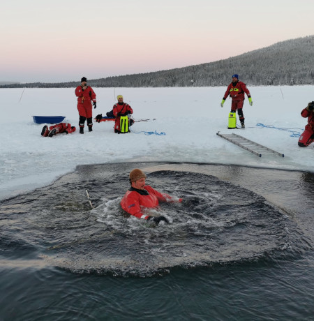 ArcticWaterExperience_Outsoorartisans.jpg