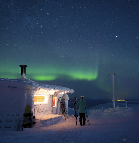 Norrthern lights on top of Pyhä