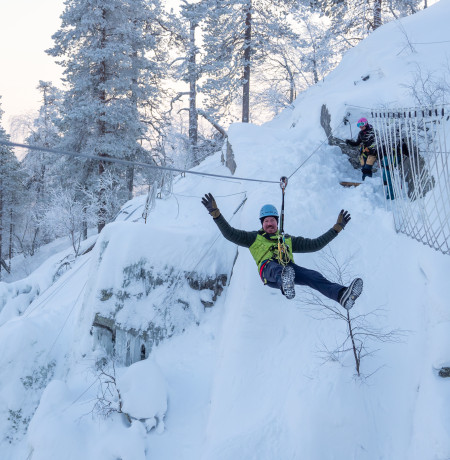 pyhakuru seikkailupuisto talviseikkailu