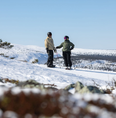 VisitPyhaLuosto-laskettelu-KotaCollective