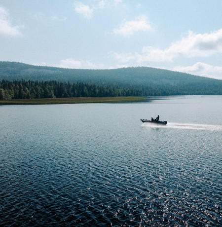 Pyhä Safariksen veneretki