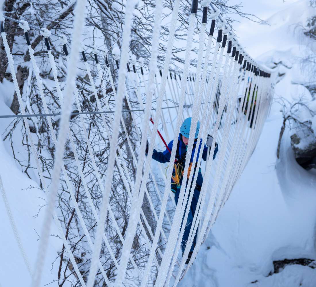 Pyhakuru_seikkailupuisto_talviseikkailu