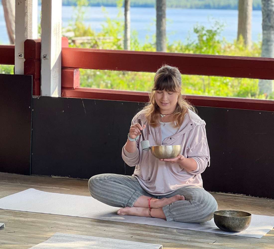 Valowellbeing_midsummer_yoga