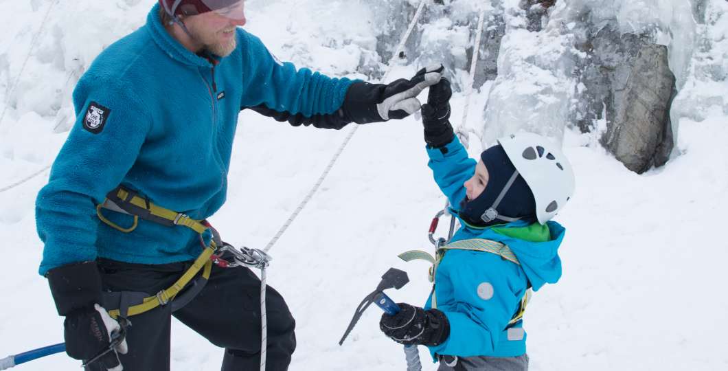 Kid&#039;s Ice Climbing Adventure in Pyhä