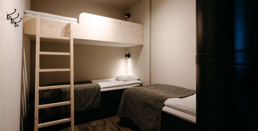 Kultakero Tokka53 Ski-Inn pieni makuuhuone