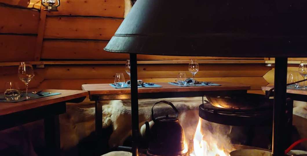 Sunday Morning Resortin Kota-rakennus