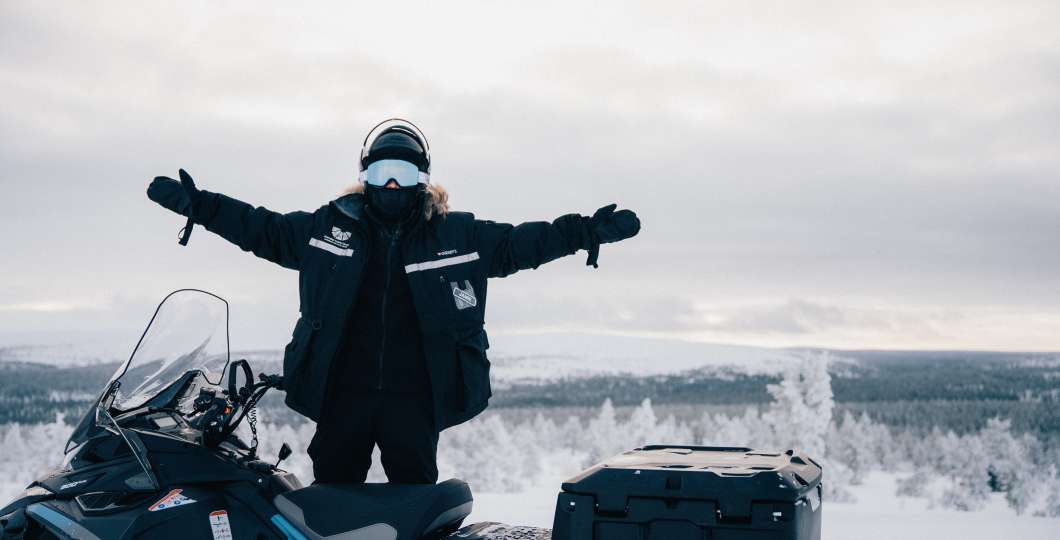 Northern Light village Pyhä snowmobile safari
