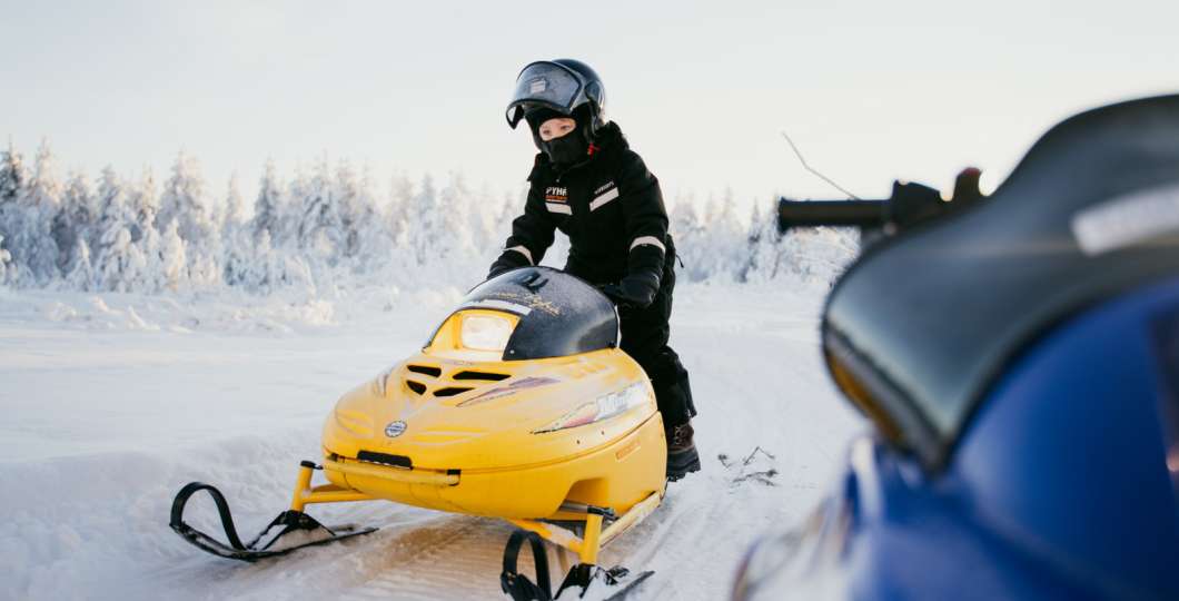 Kids’ Snowmobile & Family Sleigh Ride